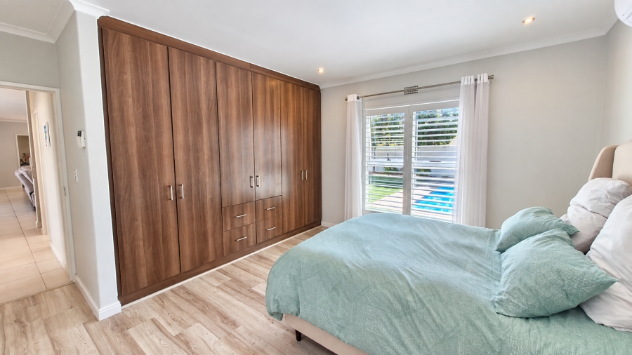 To Let 3 Bedroom Property for Rent in Sunningdale Western Cape